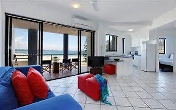 Komune Resort And Beach Club Greenmount Beach Australia
